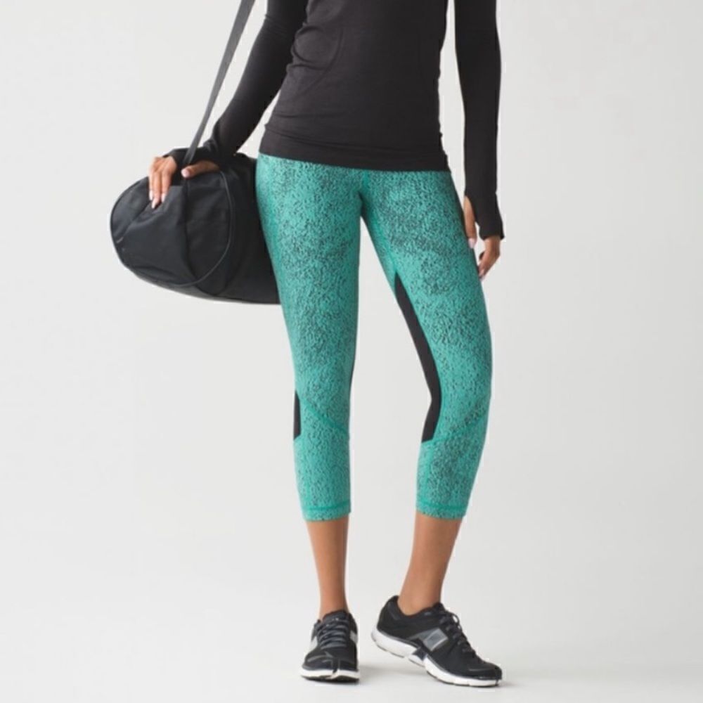 Lululemon Pace Rival Crop Power Luxtreme Spray Jacquard Bali Breeze Black Size 6 - Picture 3 of 9